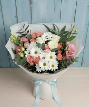 Букет цветов из:  Розы, Лизиантусы и Хризантемы в Сокольниково