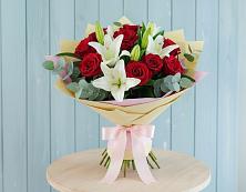 Букет цветов из:  Лилии и Розы #REPLACE_PRED# Сокольниково