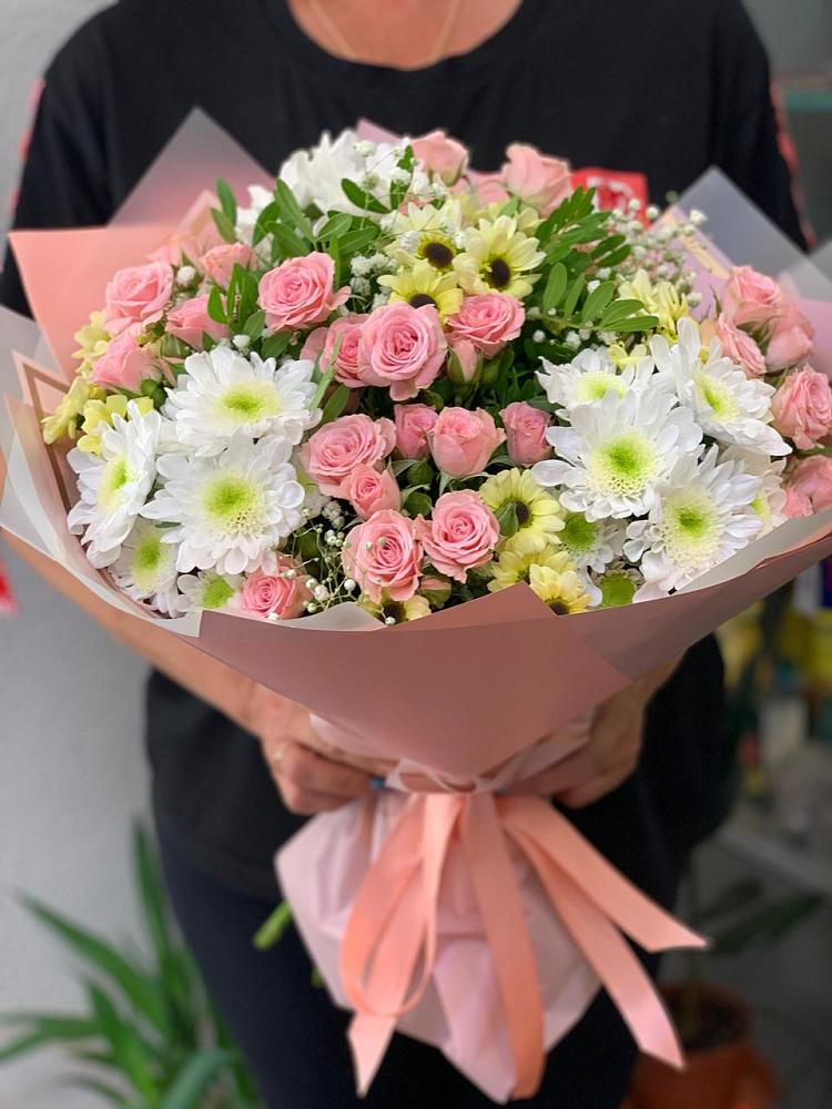 Букет цветов из: Розы и Хризантемы в Сокольниково