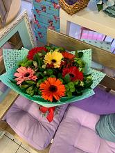 Букет цветов из:  Герберы, Хризантемы и Альстромерии #REPLACE_PRED# Сокольниково