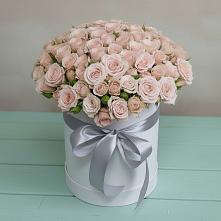 Цветочная композиция из Розы в шляпной коробке в Сокольниково