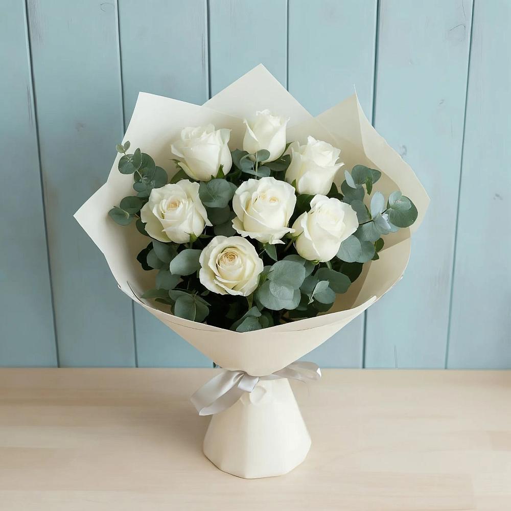 Букет Белые розы в Эвкалипте в Сокольниково