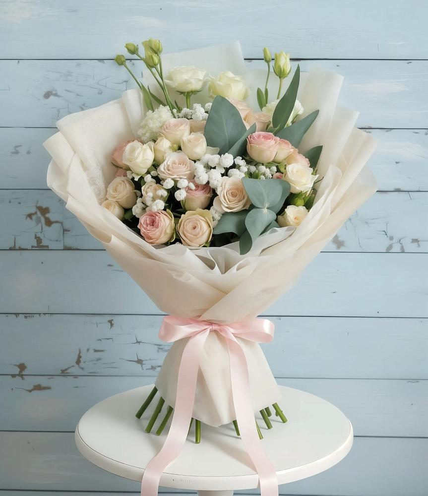 Букет цветов из: Розы и Лизиантусы в Сокольниково