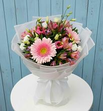 Букет цветов из:  Герберы, Альстромерии и Лизиантусы #REPLACE_PRED# Сокольниково