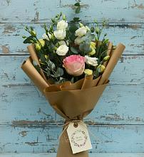 Букет цветов из:  Розы и Лизиантусы в Сокольниково